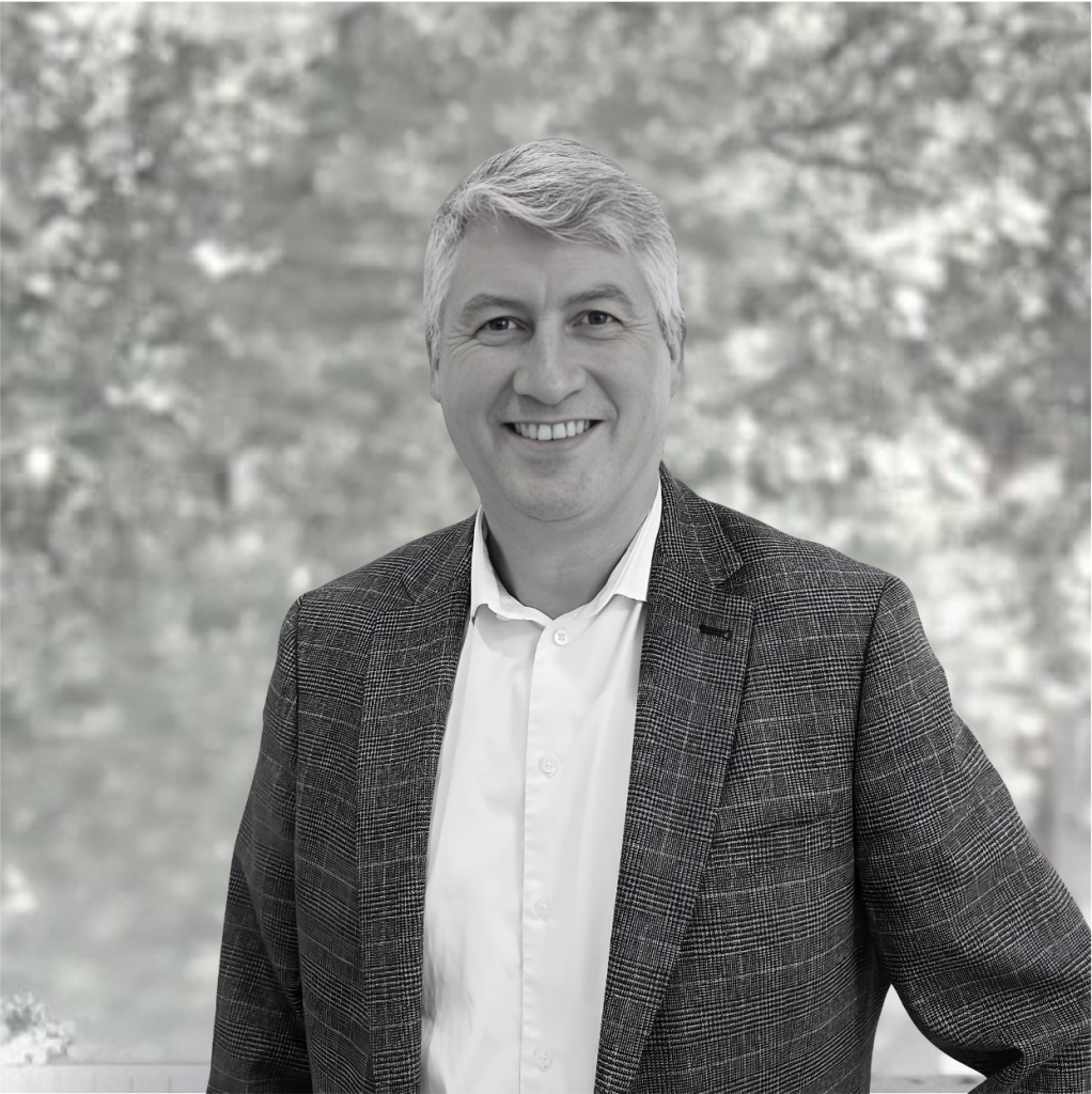 Persuaders, Notre équipe: Thierry Lambourg